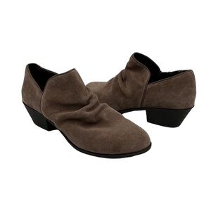 Me Too Brown Suede Zada Slip On Almond Toe Booties Size 10 Women's